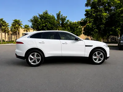 صورة مصغرة 2 لـ 2018 Jaguar F-PACE