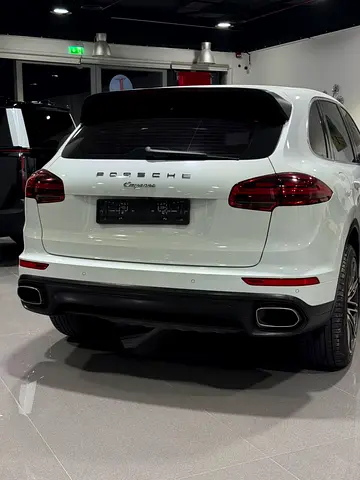 2016 Porsche CAYENNE 缩略图 9