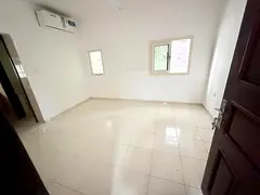 Spacious 1bhk split ac central gas family building with free parking only 15k sprite kitchen and bat