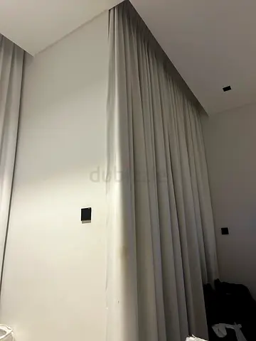 Curtains black out