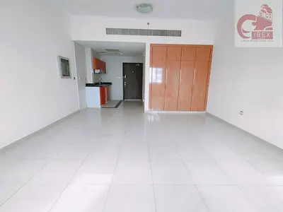 Spacious Studio / King Size / Neat & Clean