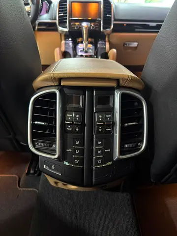 2016 Porsche CAYENNE 缩略图 6