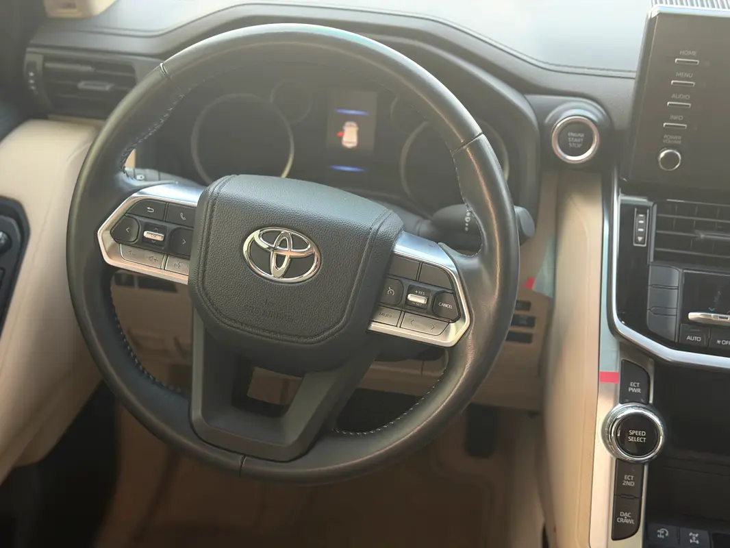 Toyota Land Cruiser 2024