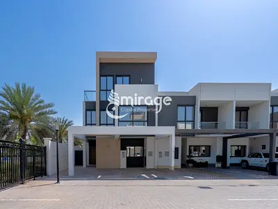 Ready To Move | Single Row 5BR Villa | Mid Unit