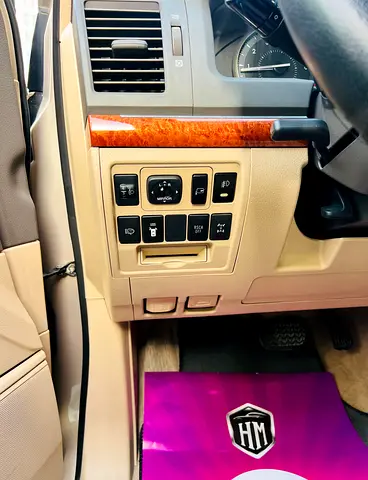 2013 Toyota LAND CRUISER 照片 11