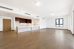 Elegant Living | Sea View | Private Beach Access