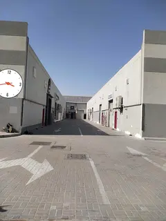 DIRECT FROM LANDLORD WAREHOUSE IN PRIME LOCATION - READY TO MOVE