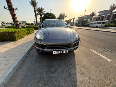 صورة 2 لـ 2013 Porsche CAYENNE