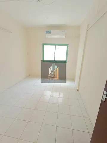 CLOSE HALL//WITH BALCONY AND SPLIT AC