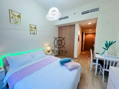 Luxury Studio | High Floor | Pool View
