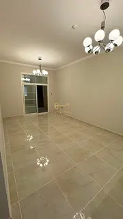 Spacious 1 Bedroom | Close to Retail & Dining Options