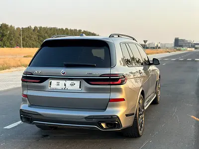 BMW X7 xDrive40i, миниатюра 10