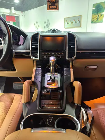 2016 Porsche CAYENNE 缩略图 4