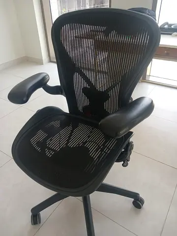 Herman Miller Aeron Office Chair Fully Options With Adjustable Arms Excellent Condition