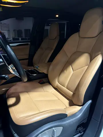 2016 Porsche CAYENNE 缩略图 18