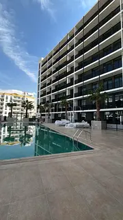 Spacious Studio | Excellent Amenities | Unfurnished