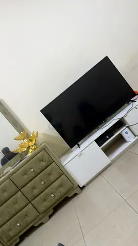 42-55 inch flat panel LED TV - good condition (wall-mounted)