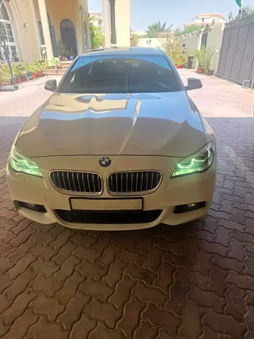 BMW 5-Series 528i 2016 GCC Specs - Excellent Condition