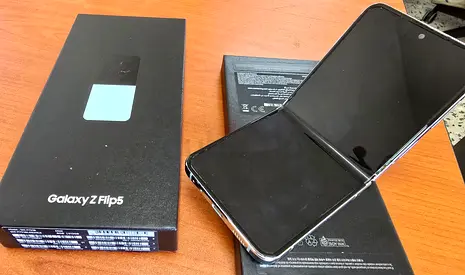 SAMSUNG GALAXY Z FLIP 5 TDRA Edition 512GB 8GB RAM