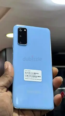 Samsung Galaxy S20 +(light blue) - good condition