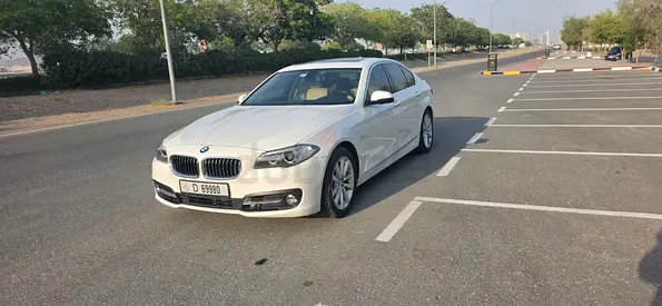 BMW 5-Series 520i 2015 GCC Specs - Excellent Condition