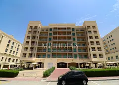 Distress large 1 bedroom for sale
