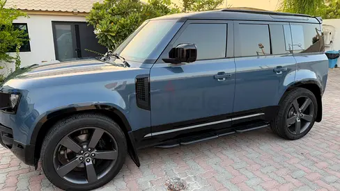 2022 Land Rover Defender 110 X-Dynamic SE P400 | Low Mileage | American Specs
