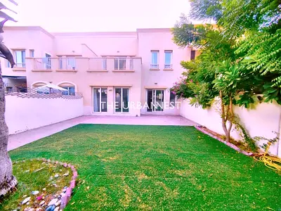 Exclusive | Backing Pool and Park | Vacant Soon