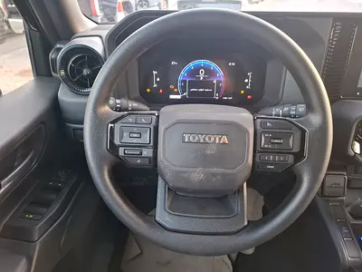 صورة 11 لـ 2025 Toyota PRADO