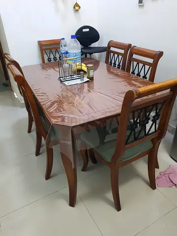 Dining table and 6 chairs
