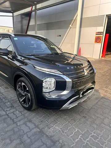 Mitsubishi Outlander Premium - Launch Edition 2023 GCC Specs