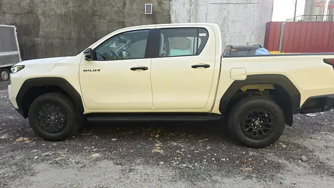2026 Toyota HILUX 照片 10