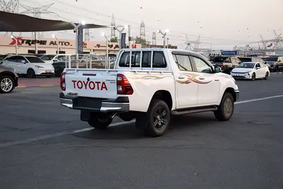 2026 Toyota HILUX 缩略图 6