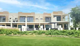 Beautiful 3BR | Middle Unit | Multiple Cheques