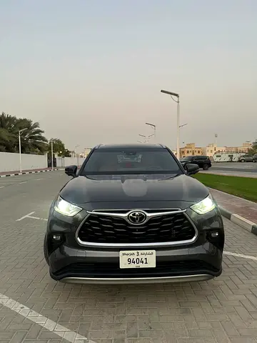 2023 Toyota Highlander Platinum AWD, 20.8k km