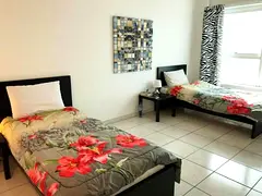 EXECUTIVE TWO SHARING BED SPACE AVAILABLE
