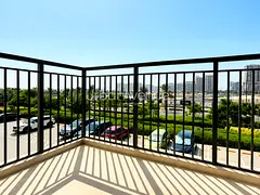 Vacant | Well Maintained Unit | Community View