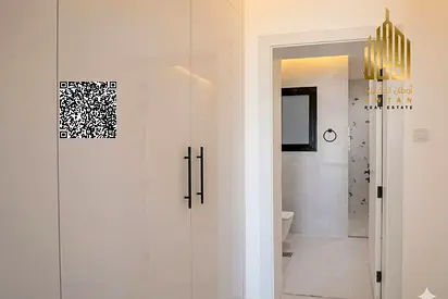 Modern townhouse for sale, fees included