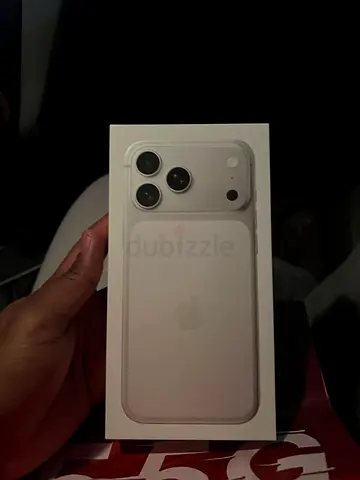 Apple iPhone 17 Pro Max 256 GB (sealed box) - Silver, Triple Camera - Unopened