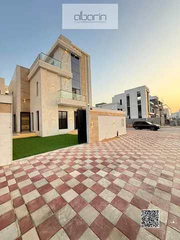 For sale in Al Zahia, Ajman: 6bedrooms, a separate majlis, and a living room.