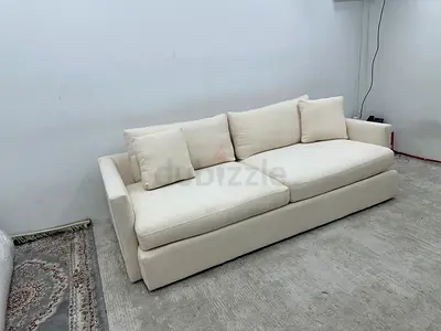 Like new condition cratebarrel three seater sofa