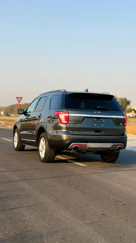 Ford Explorer Limited 2016 American Specs - Fully Loaded SUV