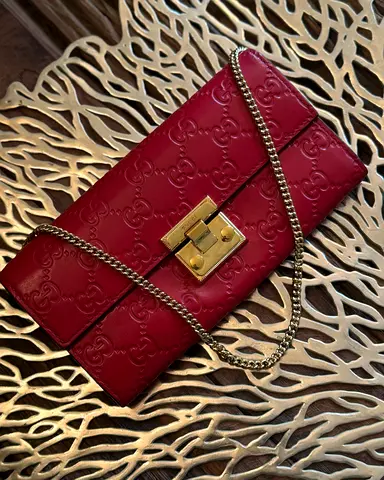 Red Gucci embossed leather chain shoulder bag with Certificate of Authenticity