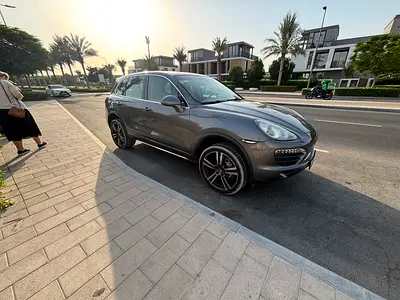 صورة 8 لـ 2013 Porsche CAYENNE