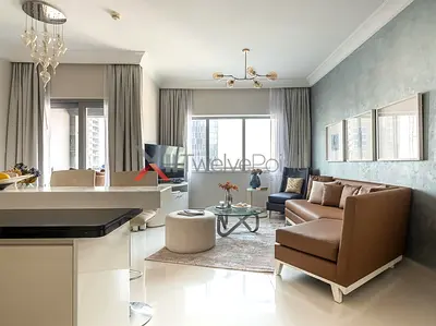 شقة مفروشة بغرفتي نوم | داماك ميزون مول ستريت | داون تاون آند كريك فيوز