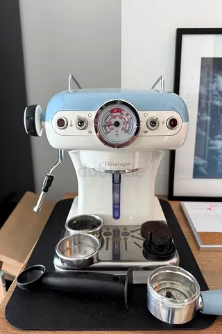 Ariete Vintage-style Espresso Machine with Portafilter and Accessories