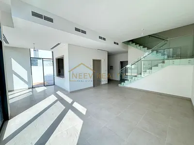 Corner | Park View | Spacious | Ready to move