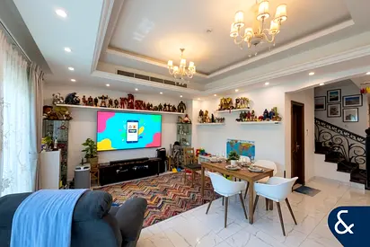 3 Beds + Maids | Spacious Layout | V.O.T