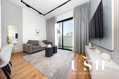 Vacant | Fully Furnished | Pool View | Genuine Resale