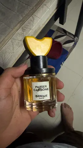 Ormaie Papier Carbone unisex perfume bottle - used